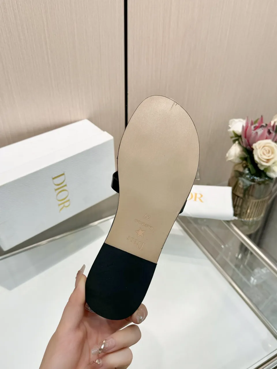 👟👟Ex-factory price 340👟👟 Dior new model, 9 colors available, cowhide fabric, code number 35-42, leather sole +40
